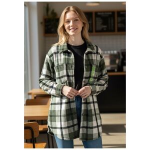 #3000 NWT BERKLEY JENSEN Pilar Fleece Green and White Plaid Shacket